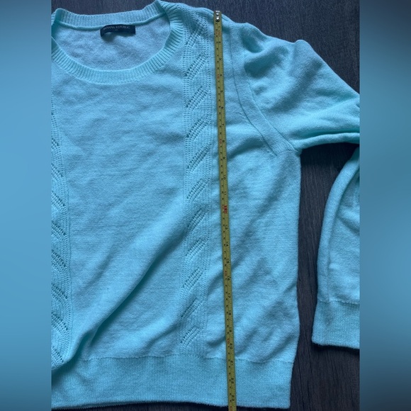 Banana Republic Light Green Women's Sweater - Picture 5 of 5